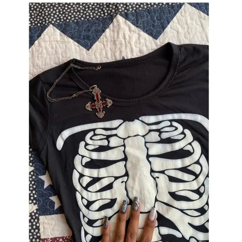 Skulls Punk T shirt Women Slim Gothic Street Vintage Black Short Tops Dark Crop Top Femme T Shirts Sexy Y2k Clothing 2000s Tees
